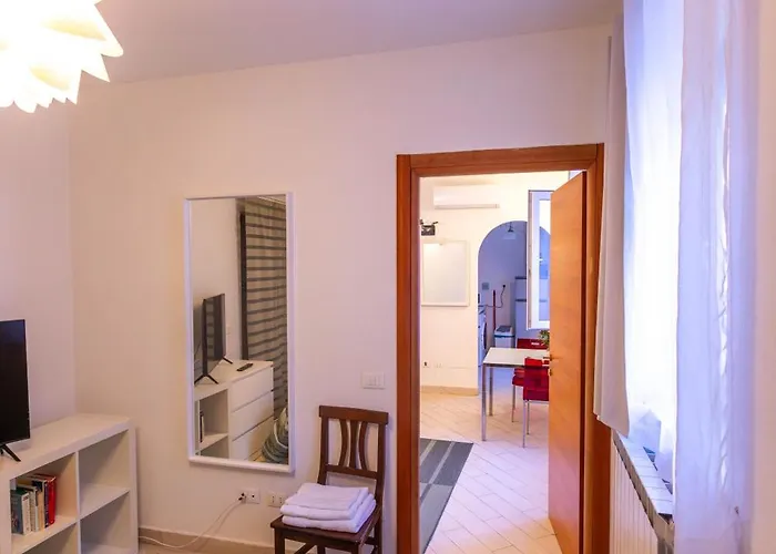 Casa silenziosa nel verde